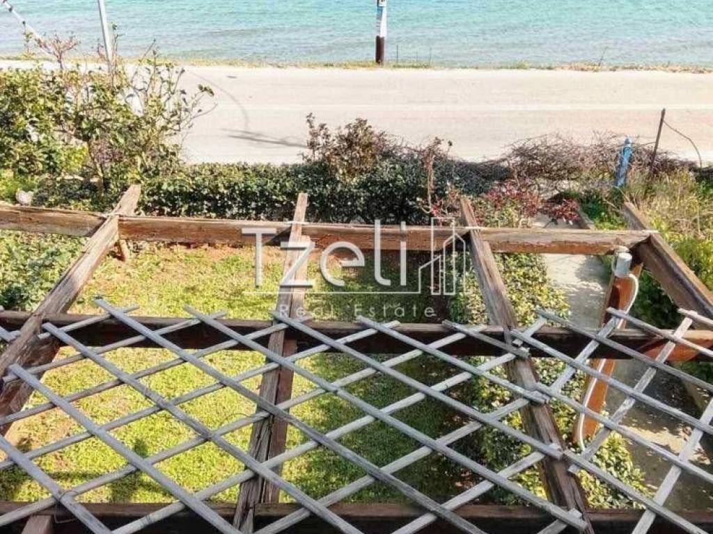 Θέα απο μπαλκόνι