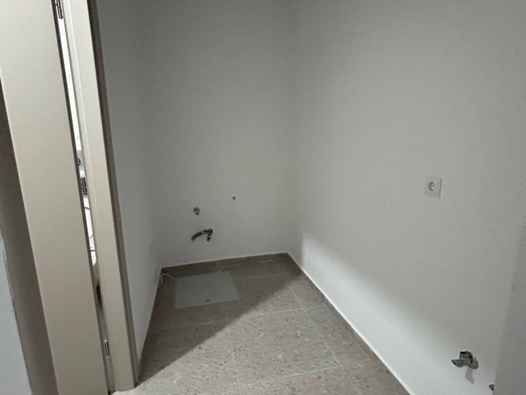 ΥΠΟΓΕΙΟ-ΑΝΑΜΟΝΗ ΓΙΑ ΚΟΥΖΙΝΑ