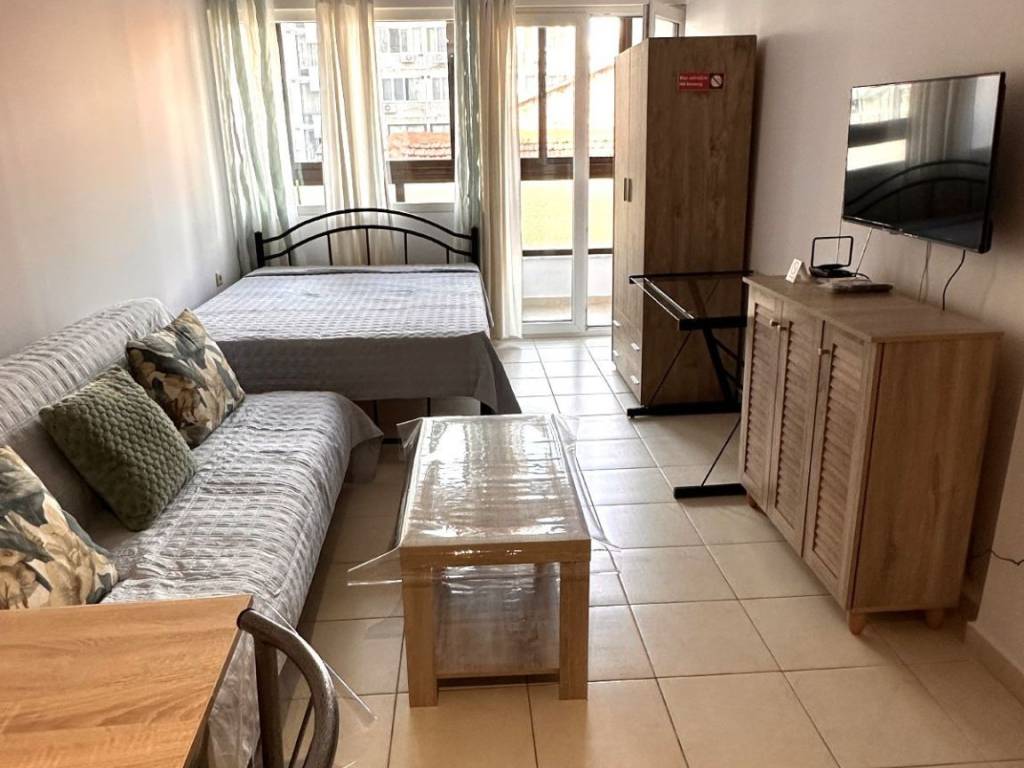 ΔΩΜΑΤΙΟ-ΣΑΛΟΝΙ