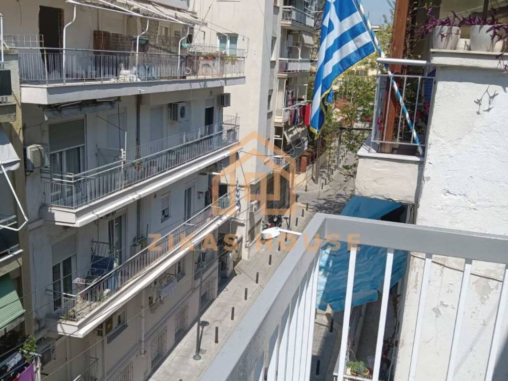 Θέα από μπαλκόνι