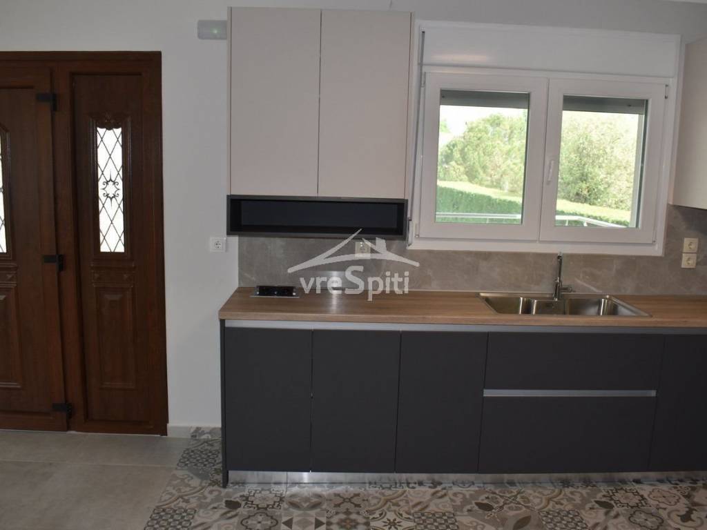 ΚΟΥΖΙΝΑ-ΕΙΣΟΔΟΣ