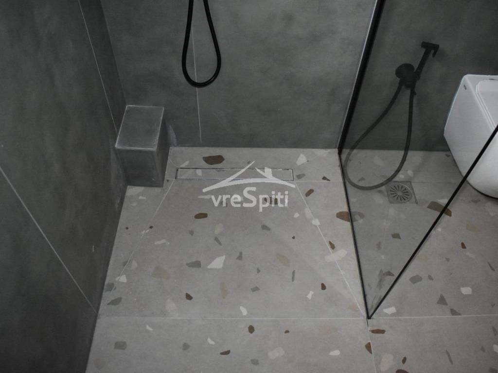 ΑΠΟΨΗ ΕΝΤΥΠΩΣΙΑΚΟΥ ΛΟΥΤΡΟΥ