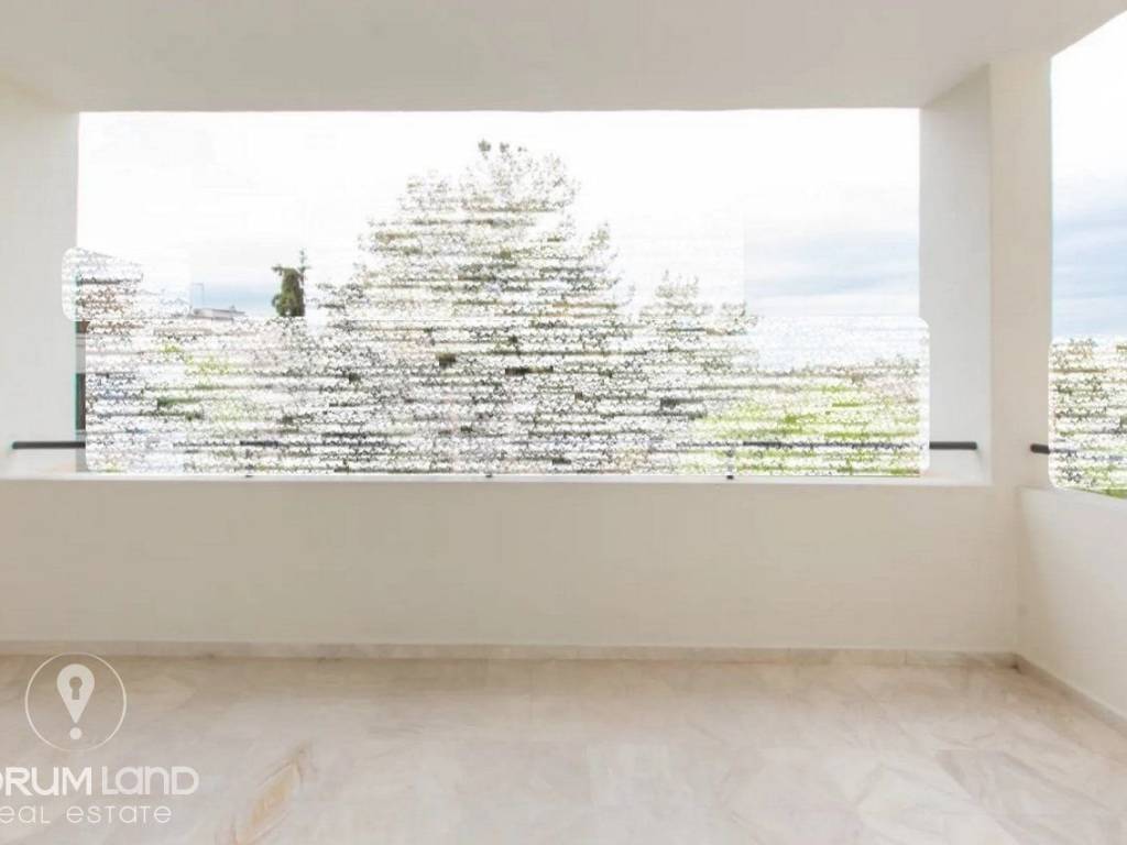 Forumland Real Estate, Βεράντες