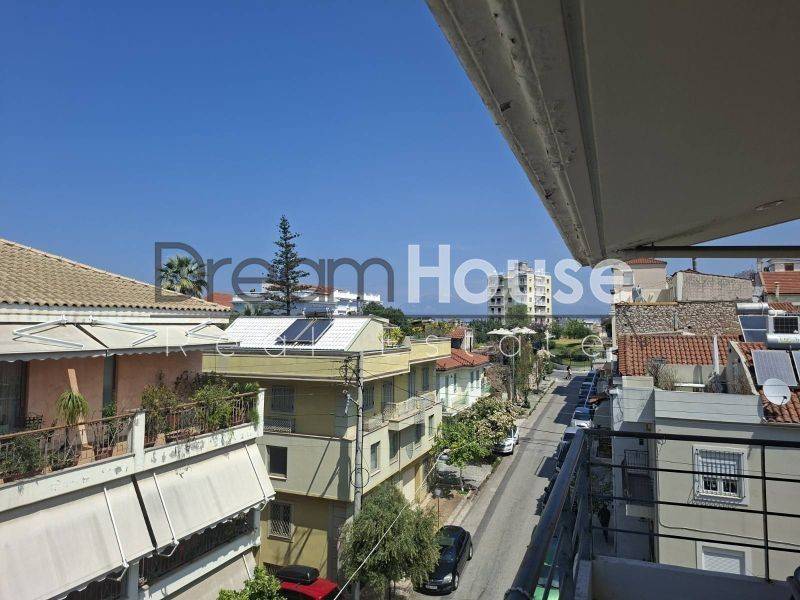 Θέα από μπαλκόνι