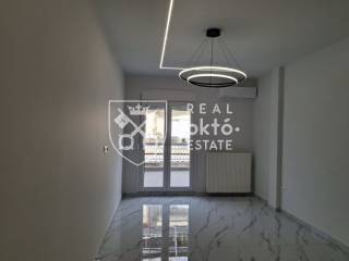 Σαλοκουζίνα