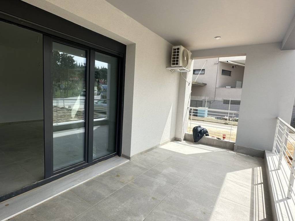 Forumland Real Estate, Βεράντες