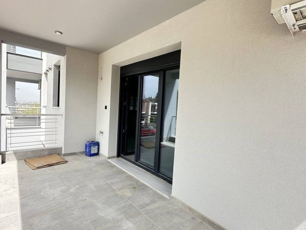 Forumland Real Estate, Βεράντες