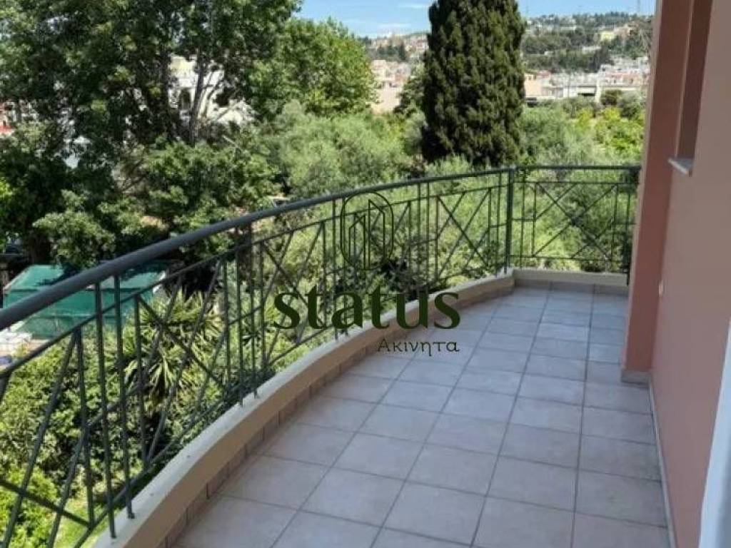 Θέα απο μπαλκόνι