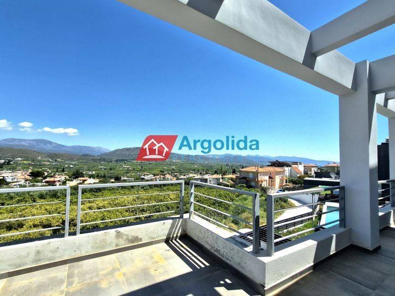 Θέα από μπαλκόνι