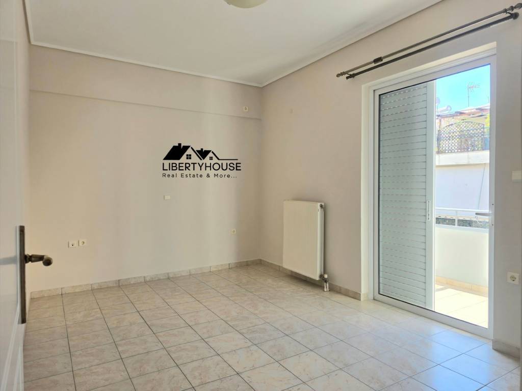 Μεγάλο υπνοδωμάτιο