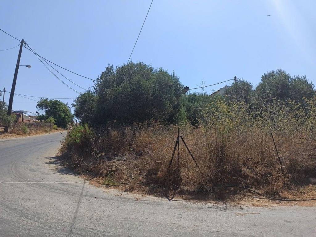 Ktimatoemporiki Plot for sale in Chorafakia Akrotiri Chania