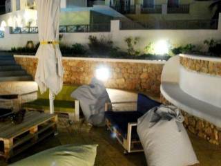 hotel in santorini 2000 sq.m with 50 rooms