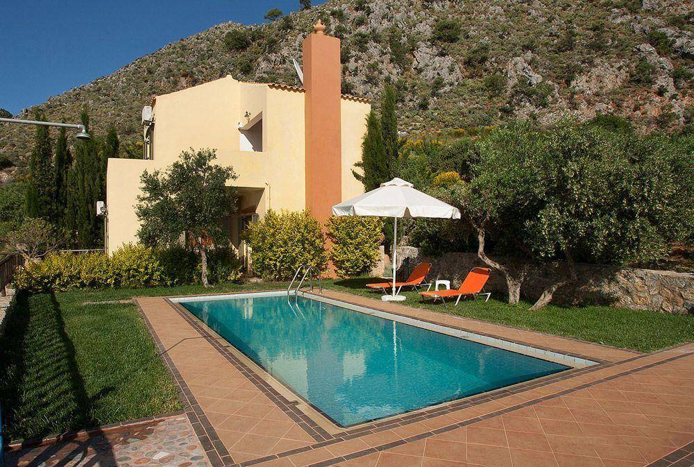 Six Villas for sale in Kissamos Crete