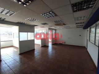 Καβάλα, Κέντρο: Ενοικιάζεται Γραφείο 200τ.μ.