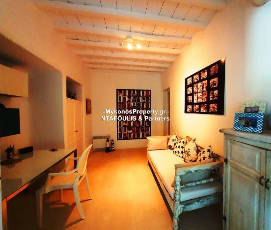 Mykonos real estate - Residence 180 sq.m in Kounou