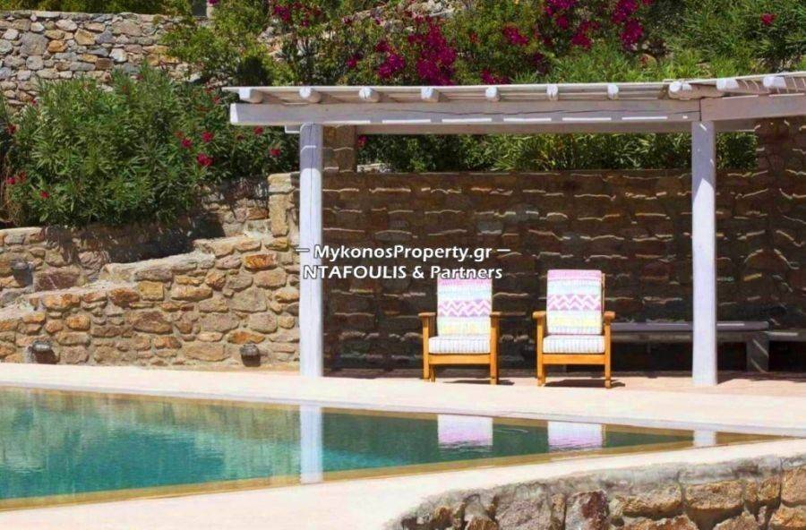 Mykonos real estate-For sale villa 290 sq.m in Agios Ioannis