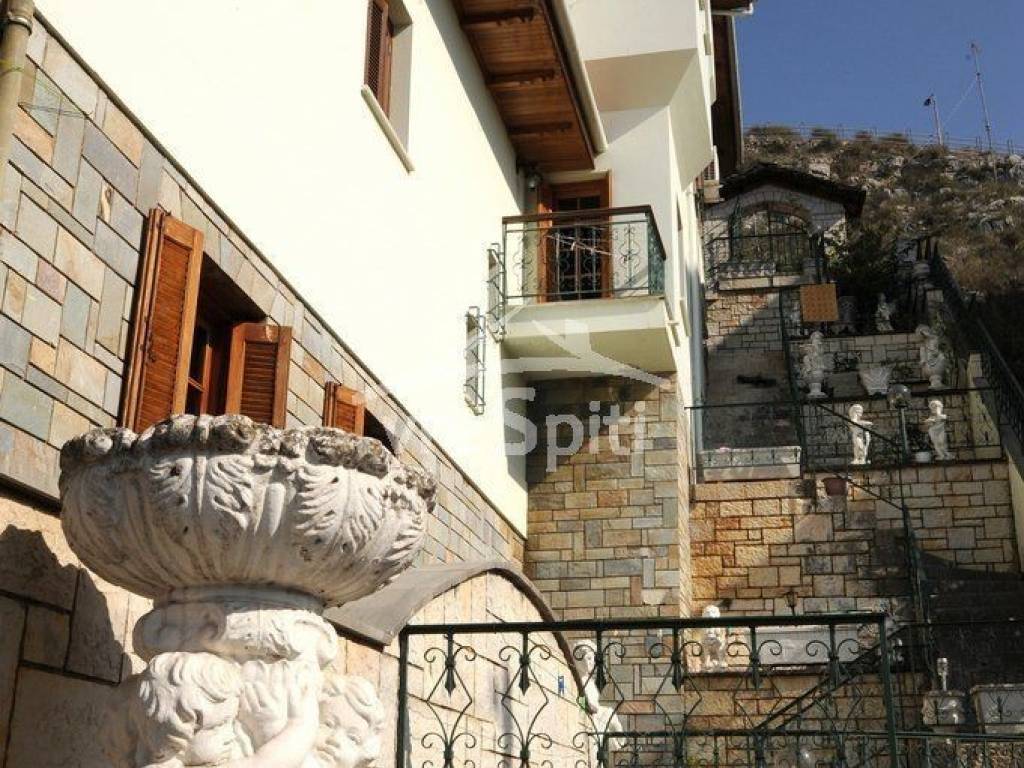 ΕΞΩΤΕΡΙΚΗ ΑΠΟΨΗ