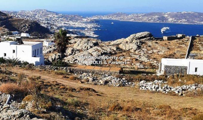 Mykonos real estate -For sale plot 4,850 sq.m in Tourlos