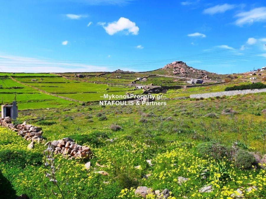 Mykonos real estate - Plot 4.200 sq.m in Choulakia