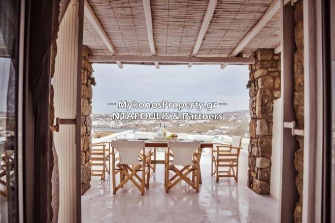 Mykonos real estate -For sale maisonette 105 sq.m in Ornos