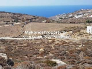 Mykonos real estate -Plot 8,200 sq.m in Faros Armenistis