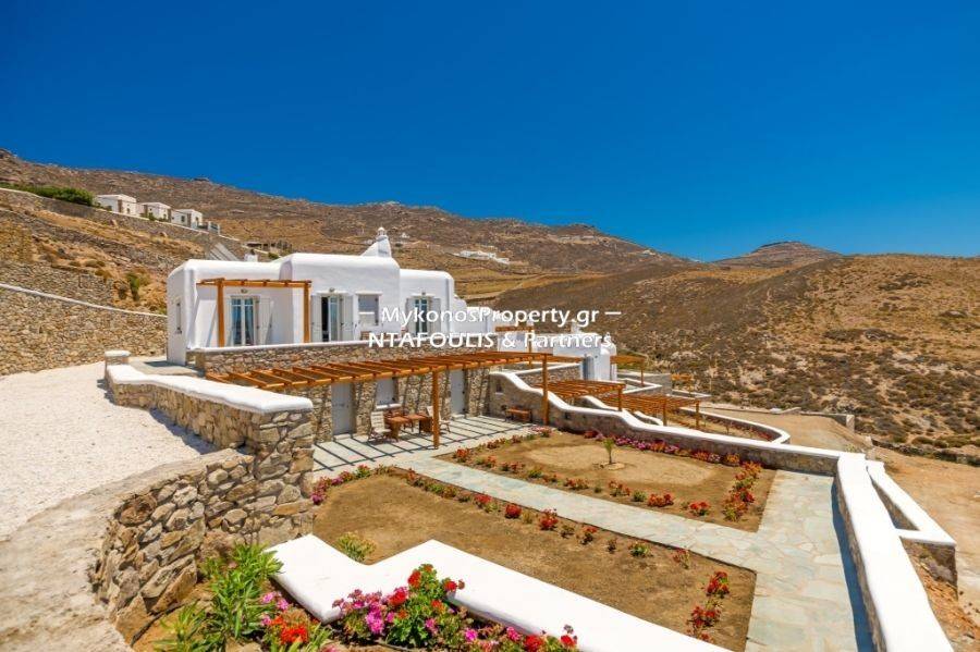 Mykonos real estate - Hotel 590 sq.m in Ftelia