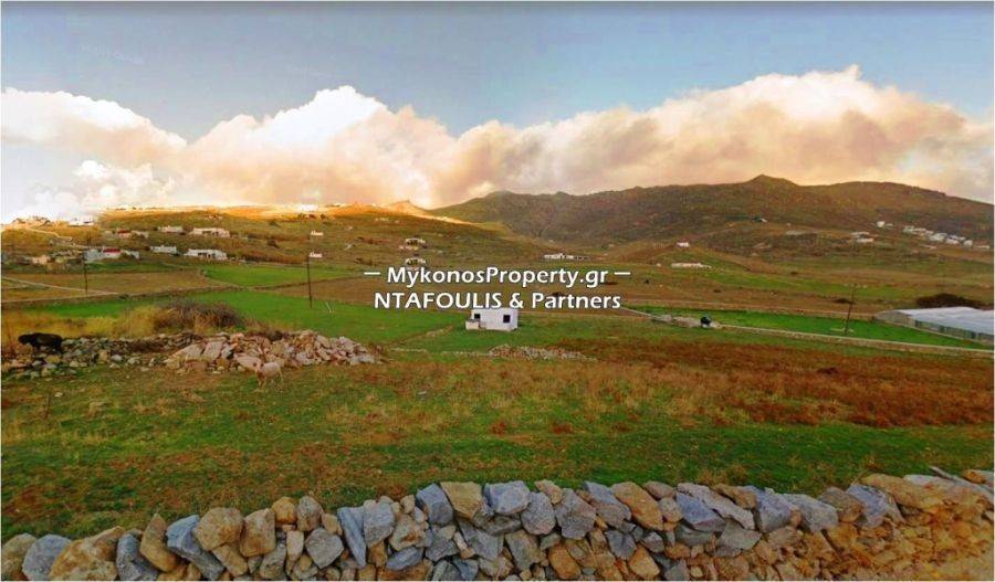 Mykonos real estate -For sale plot 5,625 sq.m in Tourlos