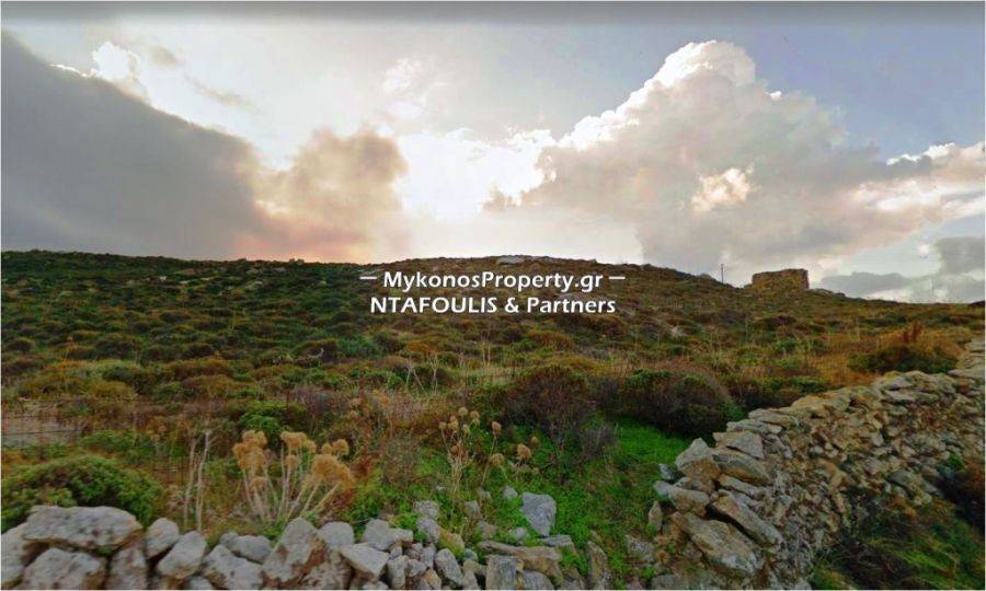 Mykonos real estate -For sale plot 5,625 sq.m in Tourlos