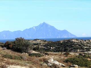 17 - Πωλείται γή έκτασης 500 τμ. στο Κριαρίτσι.