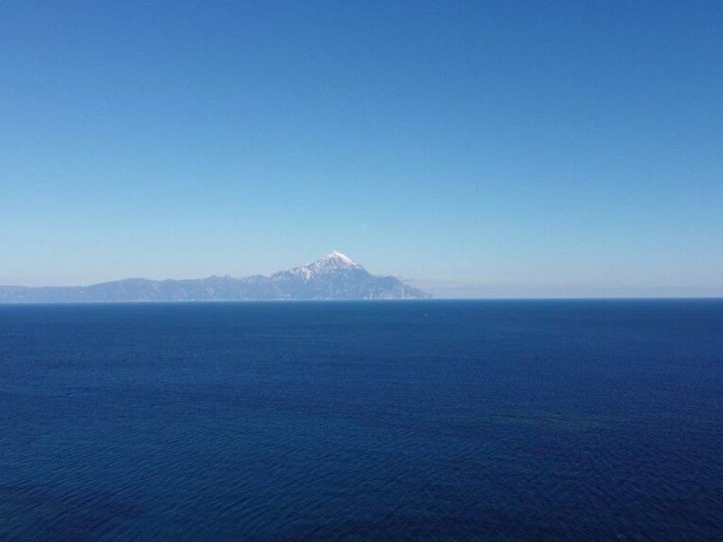 6 - Πωλείται γή έκτασης 500 τμ. στο Κριαρίτσι.