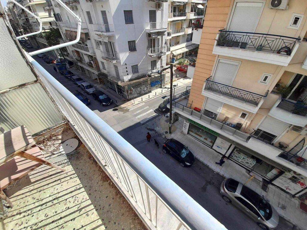 5 - Πωλείται διαμέρισμα έκτασης 82 τμ στη Θεσσαλονίκη.