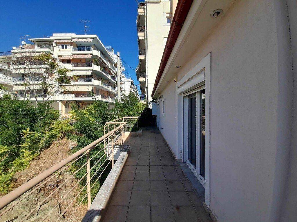 15 - Πωλείται διαμέρισμα έκτασης 90 τμ στη Θεσσαλονίκη.