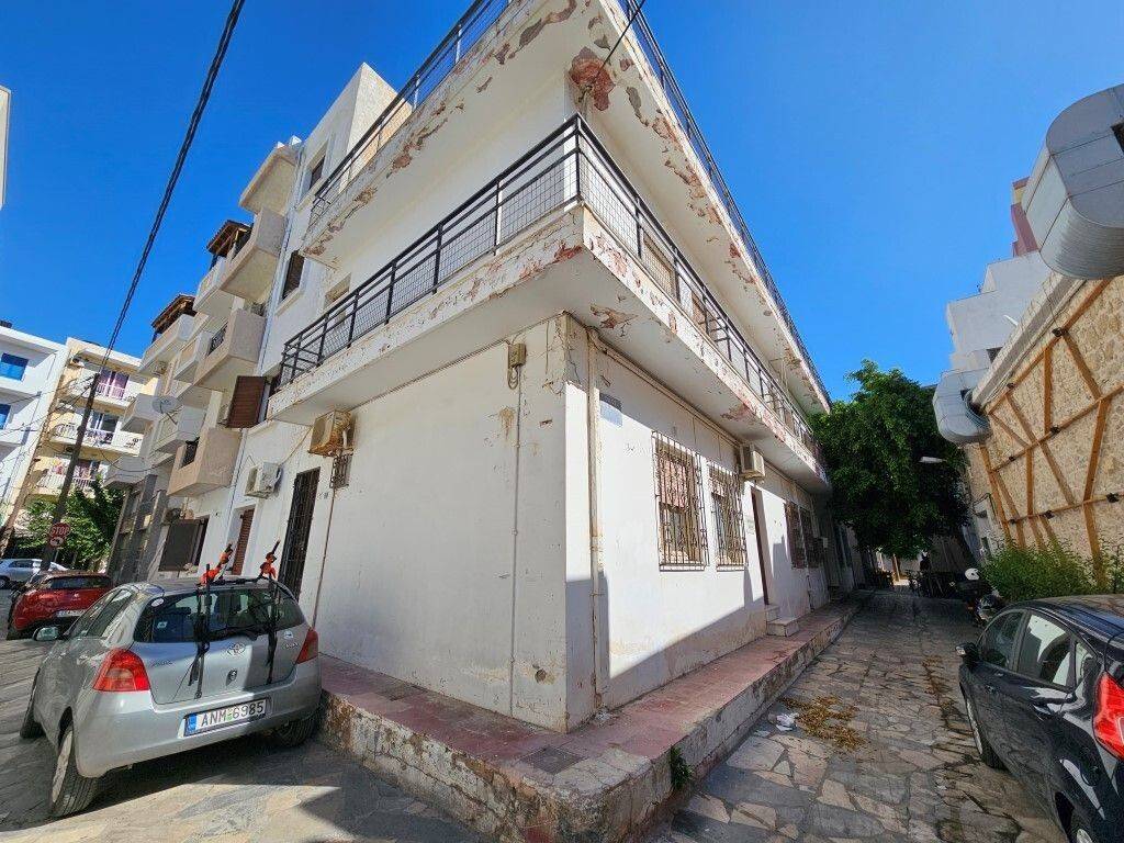 1 - Πωλείται διαμέρισμα έκτασης 131 τμ στην Κρήτη.