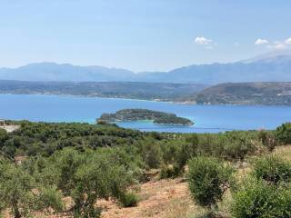 1 - Πωλείται γη έκτασης 6800 μ² στην Κρήτη.
