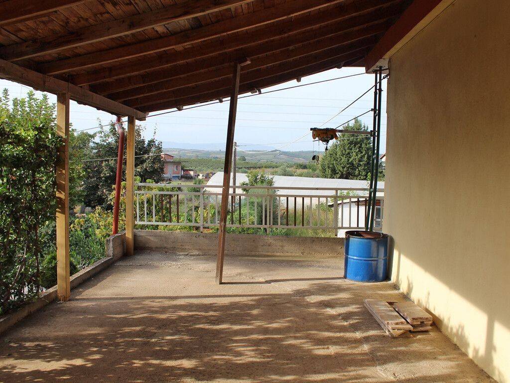 11 - Πωλείται διαμέρισμα έκτασης 200 τμ στην Πιερία.