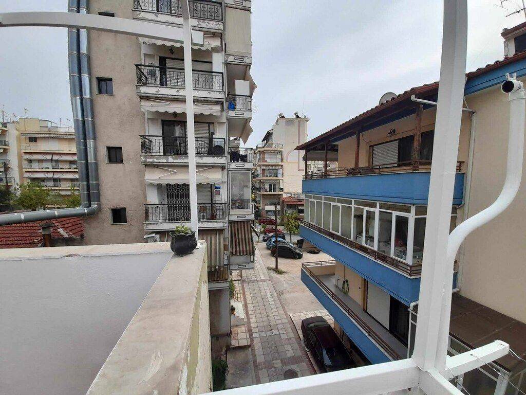 5 - Πωλείται διαμέρισμα έκτασης 75 τμ στη Θεσσαλονίκη.
