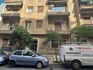 1 - Πωλείται διαμέρισμα έκτασης 121 τμ στην Αθήνα.