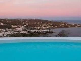 Mykonos real estate - Villa 270 sq.m near Psarou beach