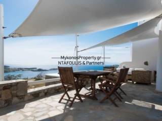 Mykonos real estate - Villa 270 sq.m near Psarou beach