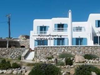 Mykonos real estate - Villa 270 sq.m near Psarou beach