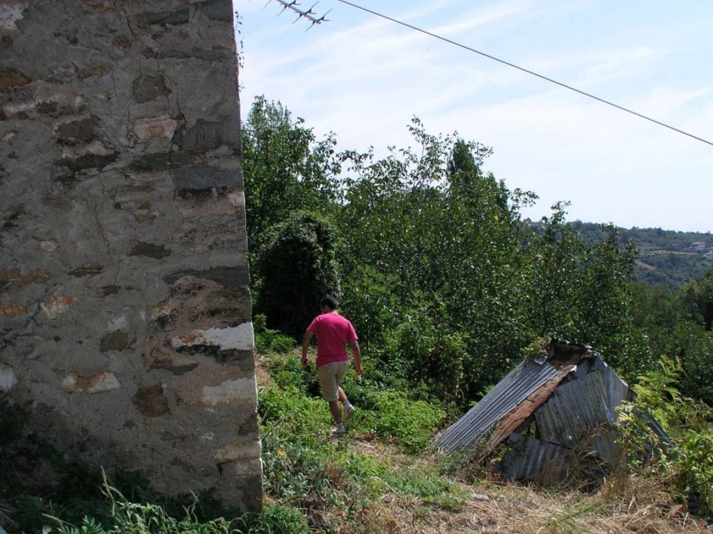 Πωλείται παλιά πέτρινη οικία στον Αγ.Λαυρέντιο Πηλίου-KTISIS