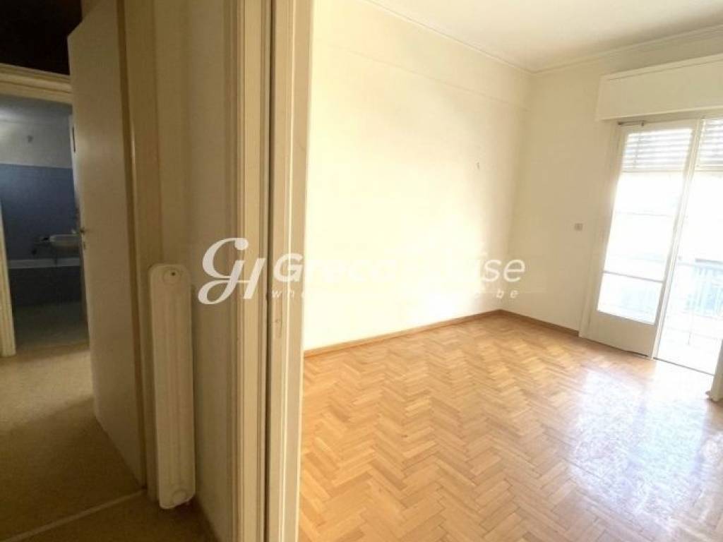 2 Bedroom Apartment for Sale in Athens Pagrati