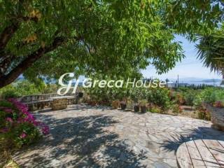 Villa with sea view for sale in Evia