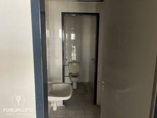 Forumland Real Estate, Μπάνιο