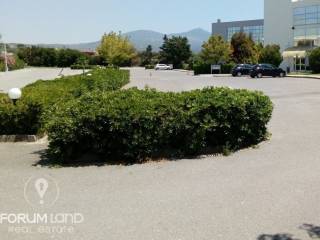 Forumland Real Estate, κτίριο