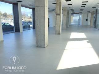 Forumland Real Estate, Πυλαία - COSMOS περιοχή προς ενοικίαση 870τ.μ. Εξαιρετικό Επαγγελματικό Κατάστημα