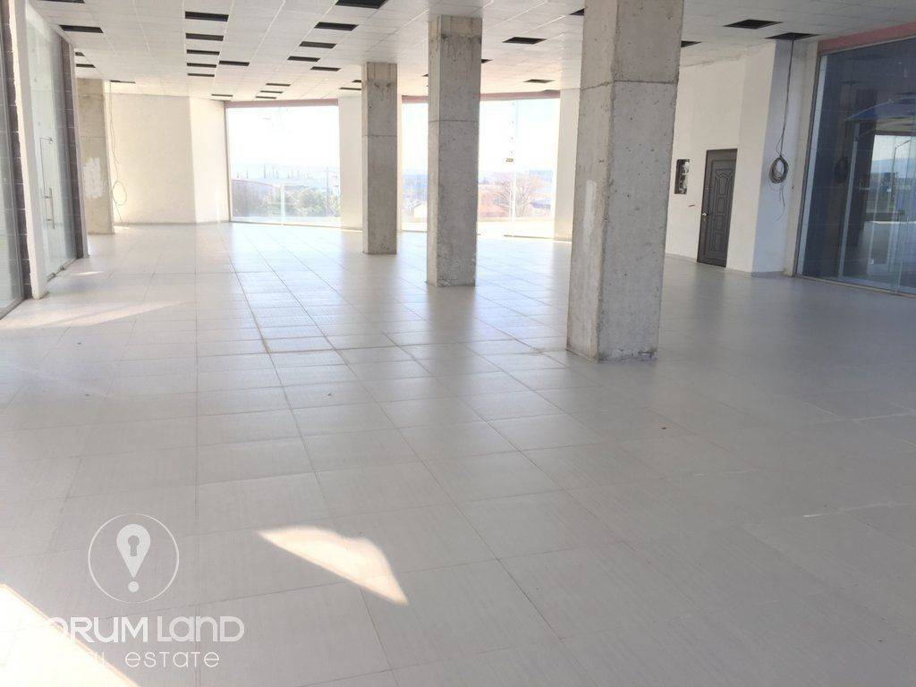 Forumland Real Estate, Πυλαία - COSMOS περιοχή προς ενοικίαση 870τ.μ. Εξαιρετικό Επαγγελματικό Κατάστημα