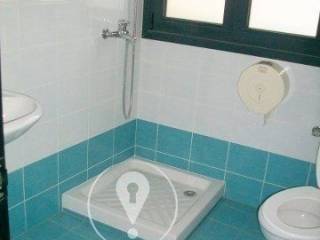 Forumland Real Estate, Μπάνιο με ντουζιέρα