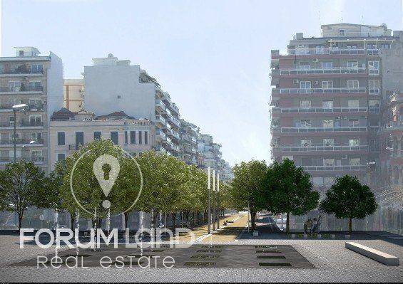 Forumland Real Estate, Κατάστημα