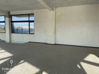 Forumland Real Estate, Επαγγελματικό κτίριο 1.750 τ.μ.